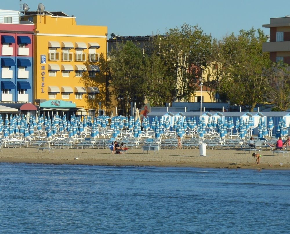 Hotel Amelia Fano Esterno foto